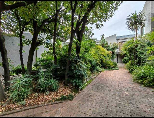 3 BEDROOM TOWNHOUSE FOR SALE IN THREE RIVERS